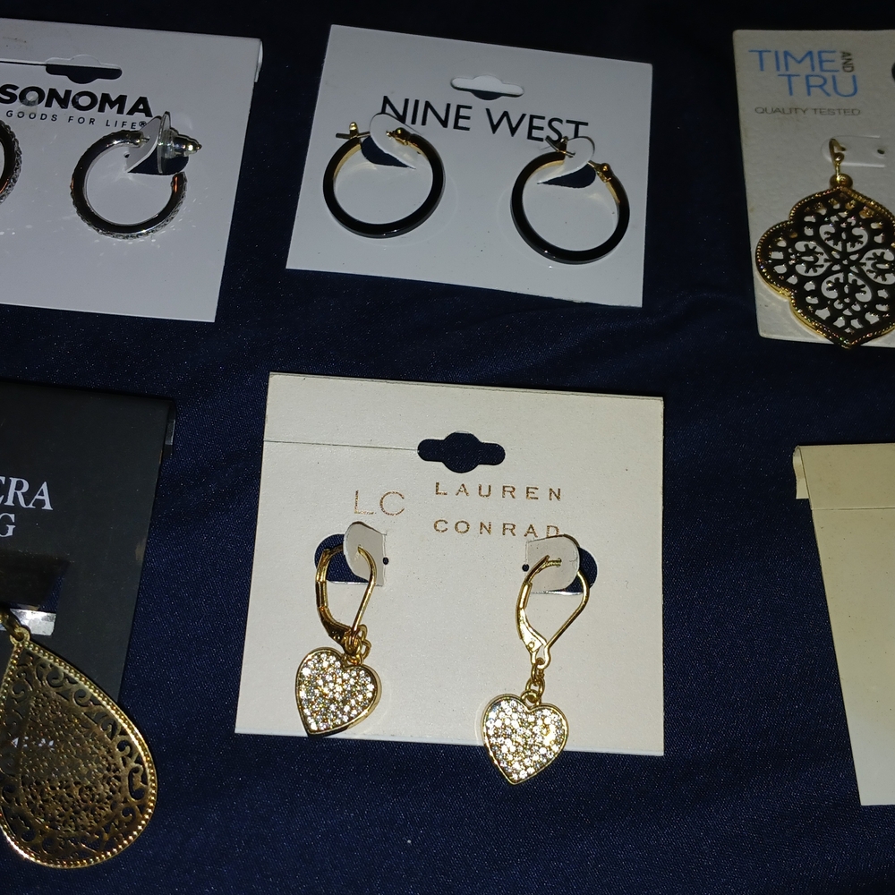 6 Pairs Of Earrings